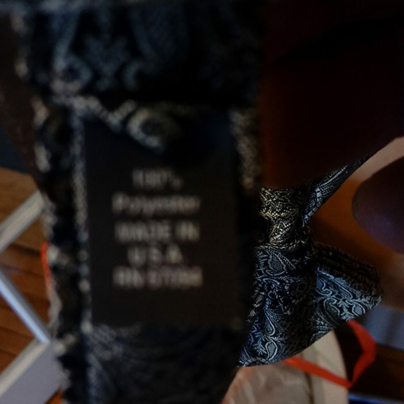 Bows - Picture 3 of 3